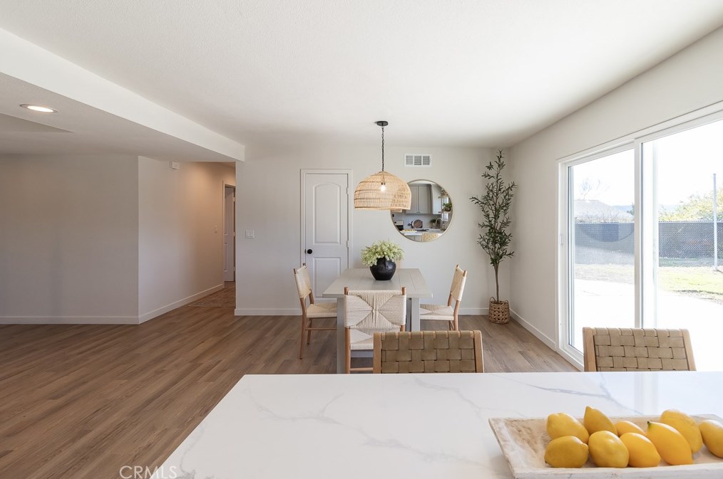 3421 Corpus Christi St, Simi Valley CA 93063-1408 exterior