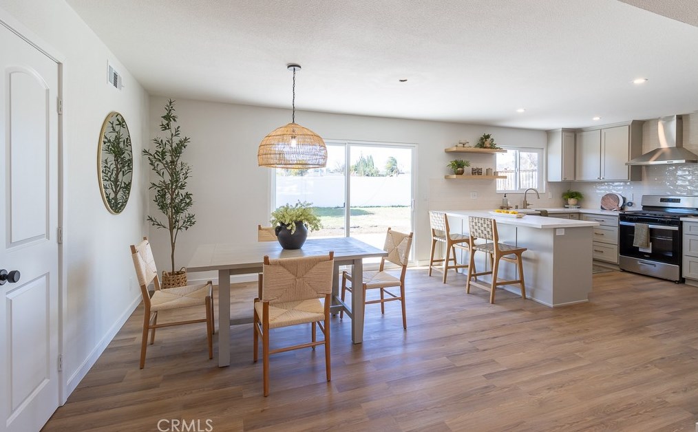 3421 Corpus Christi St, Simi Valley CA 93063-1408 exterior