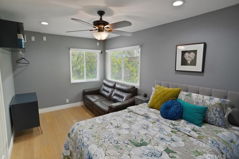 1408 View Dr, Thousand Oaks CA 91362-4315 exterior