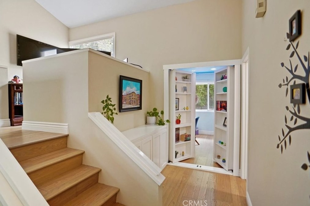 1408 View Dr, Thousand Oaks CA 91362-4315 exterior