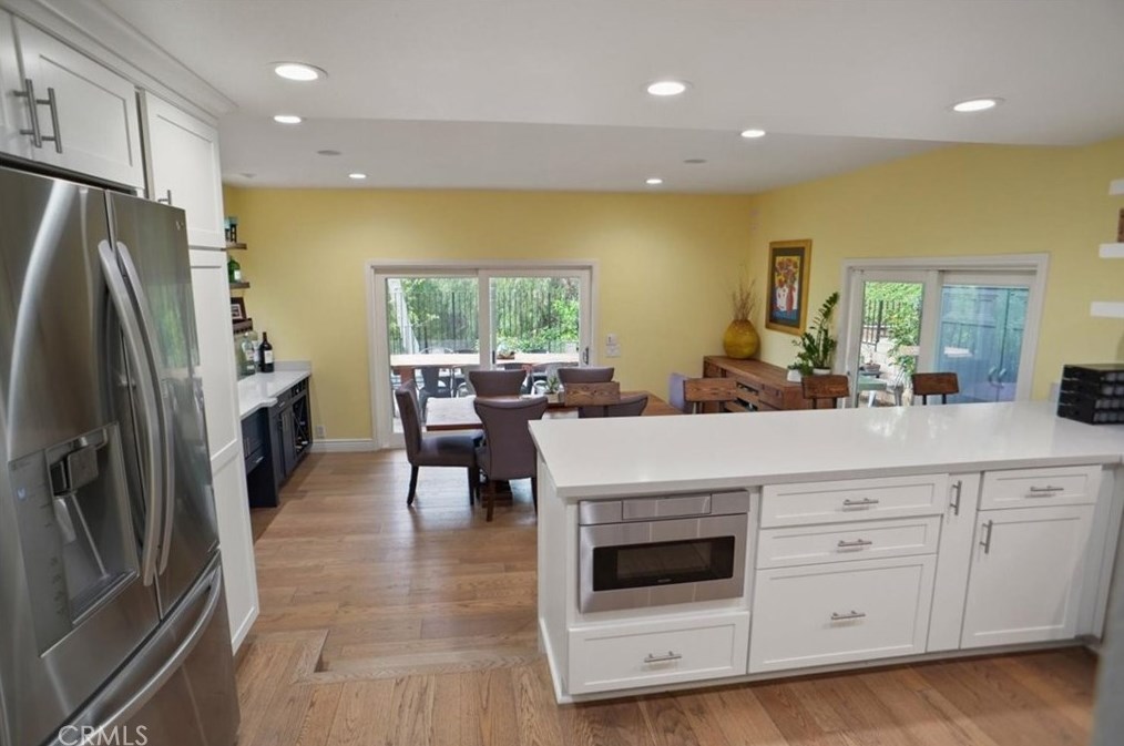 1408 View Dr, Thousand Oaks CA 91362-4315 exterior