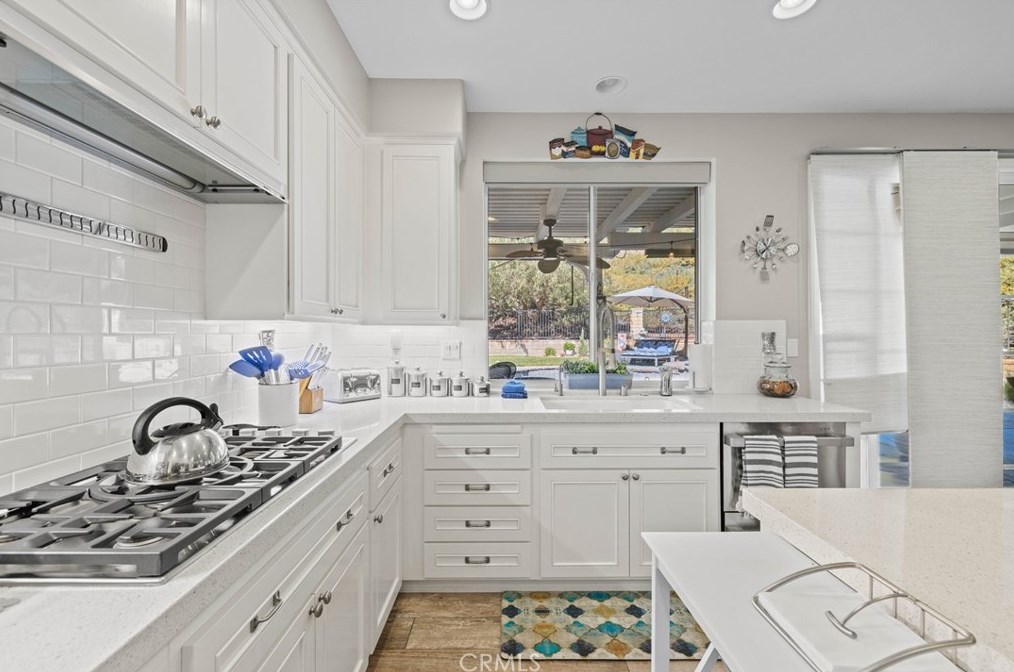 29655 Mammoth Ln, Santa Clarita CA  91387-6226 exterior