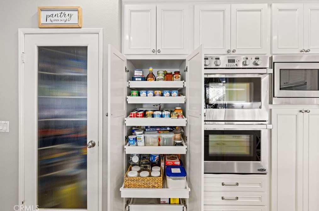 29655 Mammoth Ln, Santa Clarita CA  91387-6226 exterior