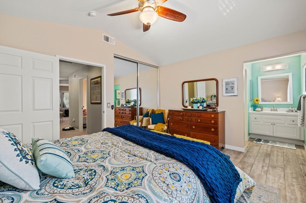 29655 Mammoth Ln, Santa Clarita CA  91387-6226 exterior