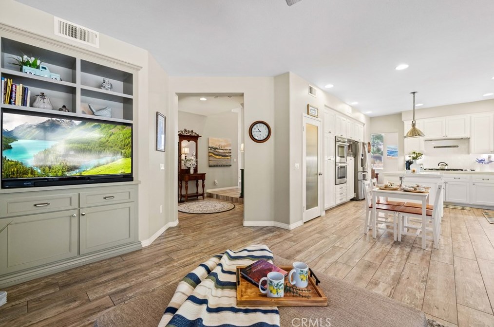 29655 Mammoth Ln, Santa Clarita CA  91387-6226 exterior