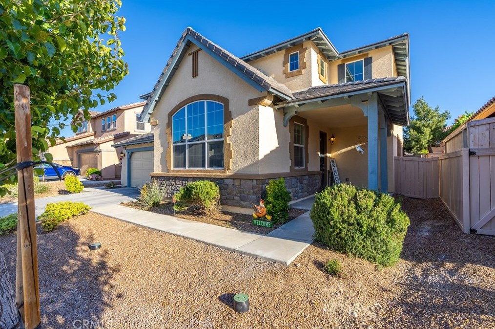 4046 Avenue, Lancaster CA  93536 exterior