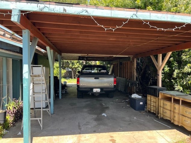 13105 Desmond St, Los Angeles CA  91331-1028 exterior