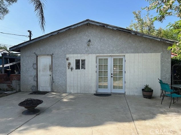 18845 Lanark St, Los Angeles CA  91335-1216 exterior