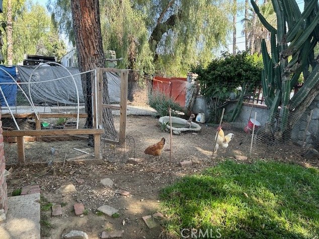 18845 Lanark St, Los Angeles CA  91335-1216 exterior