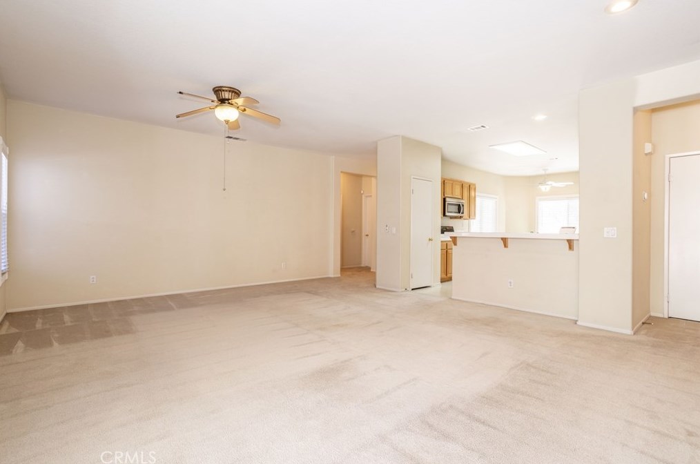 45757 Knightsbridge St, Lancaster CA 93534-5198 exterior