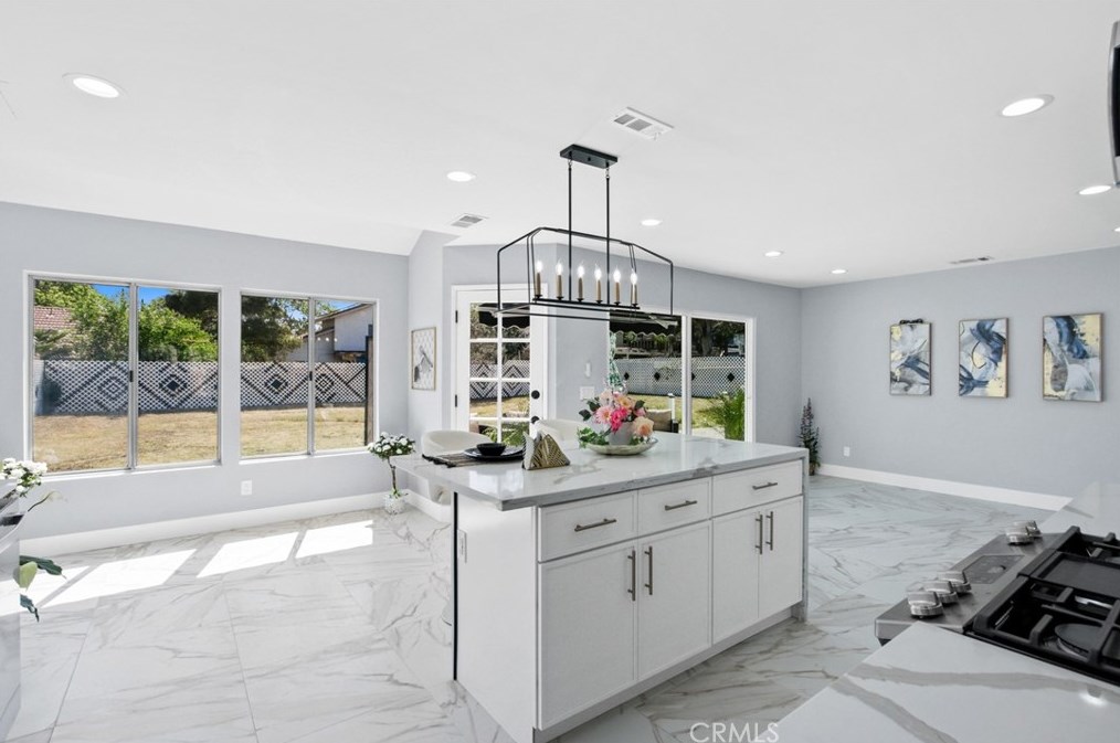 37472 Yorkshire Dr, Palmdale CA  93550-6239 exterior