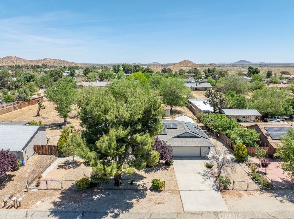 39342 Frontier Circus St, Palmdale CA  93591-3237 exterior