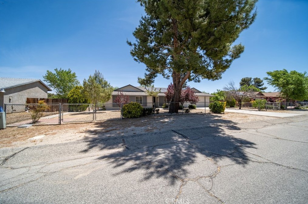 39342 Frontier Circus St, Palmdale CA  93591-3237 exterior