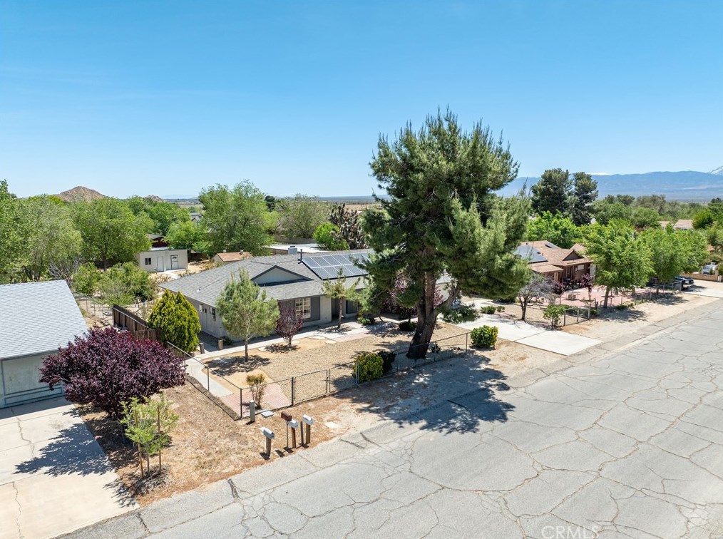 39342 Frontier Circus St, Palmdale CA  93591-3237 exterior