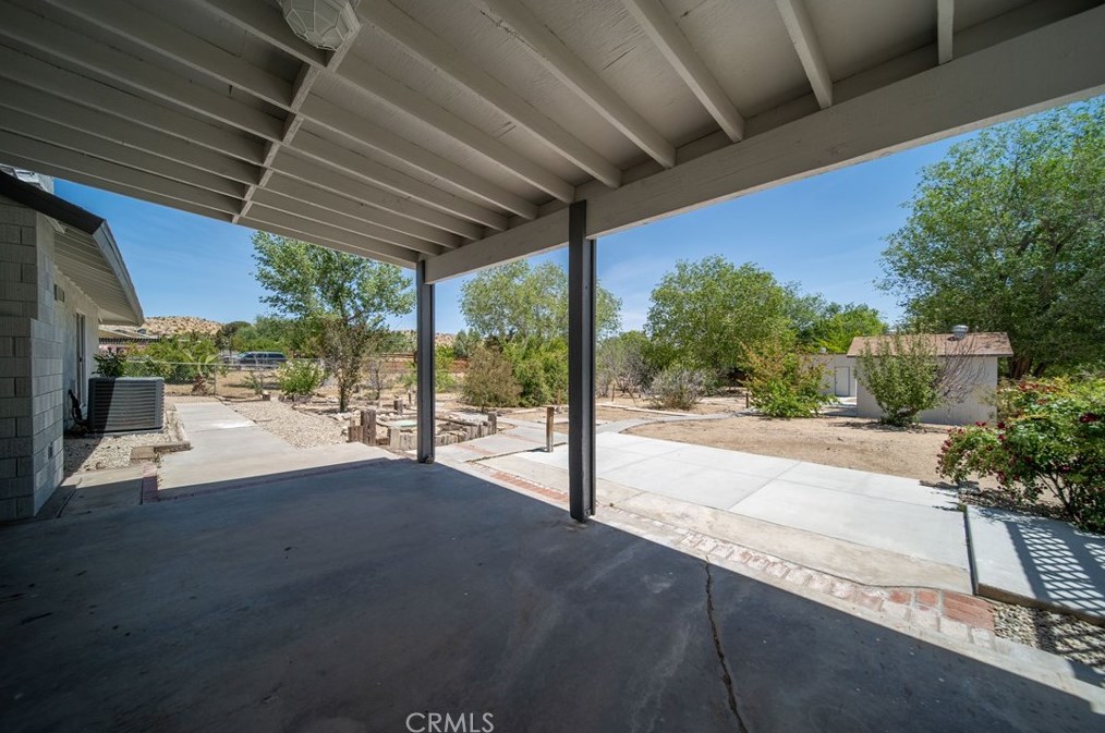 39342 Frontier Circus St, Palmdale CA  93591-3237 exterior