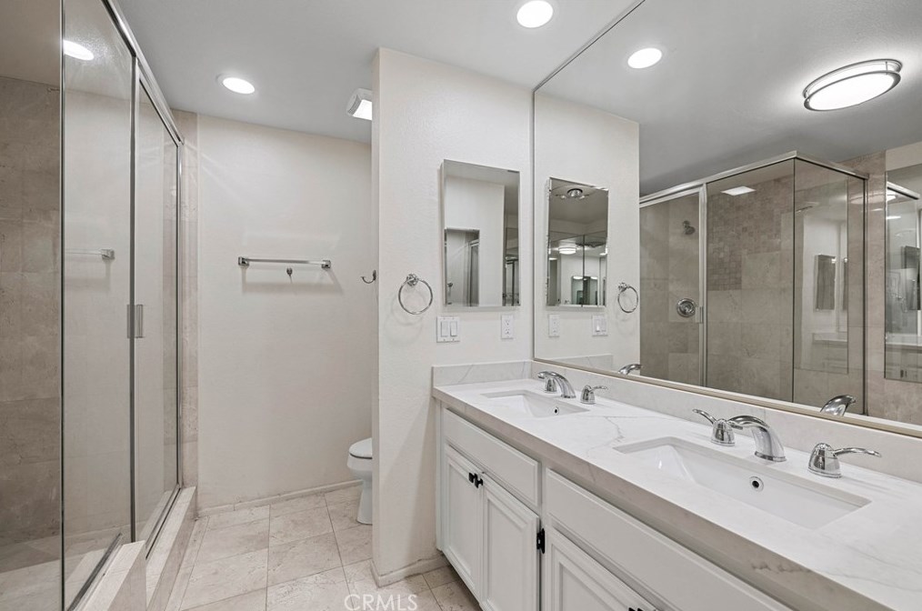 1630 Bentley Ave, Los Angeles CA  90025-3566 exterior