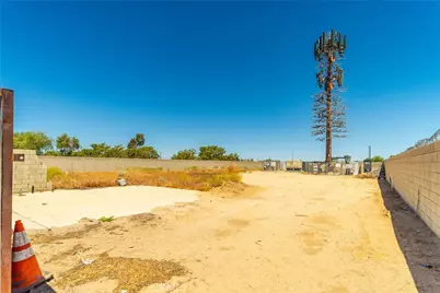 8837 E Palmdale Boulevard, Palmdale, CA 93552 - Photo 43