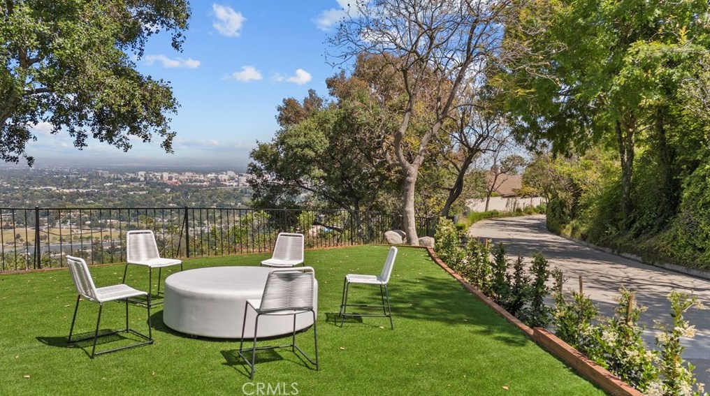 771 Panorama Pl, Pasadena CA  exterior