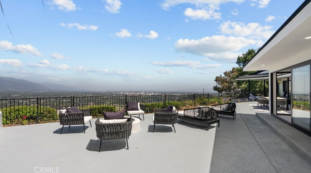 771 Panorama Pl, Pasadena CA  exterior