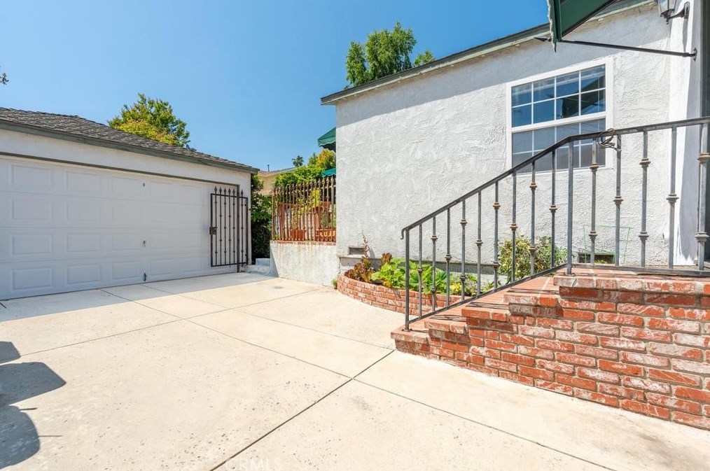 4427 Elmer Ave, North Hollywood CA  91602-2014 exterior