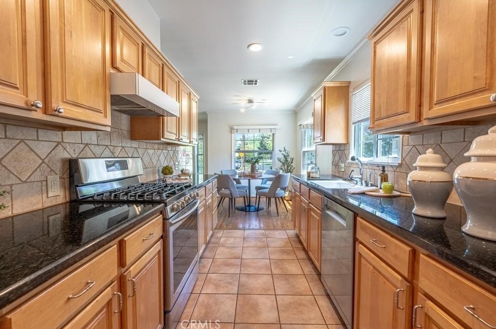 4427 Elmer Ave, North Hollywood CA  91602-2014 exterior