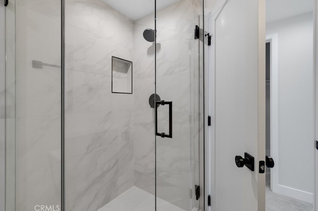 2118 Sapra St, Thousand Oaks CA 91362-2033 exterior