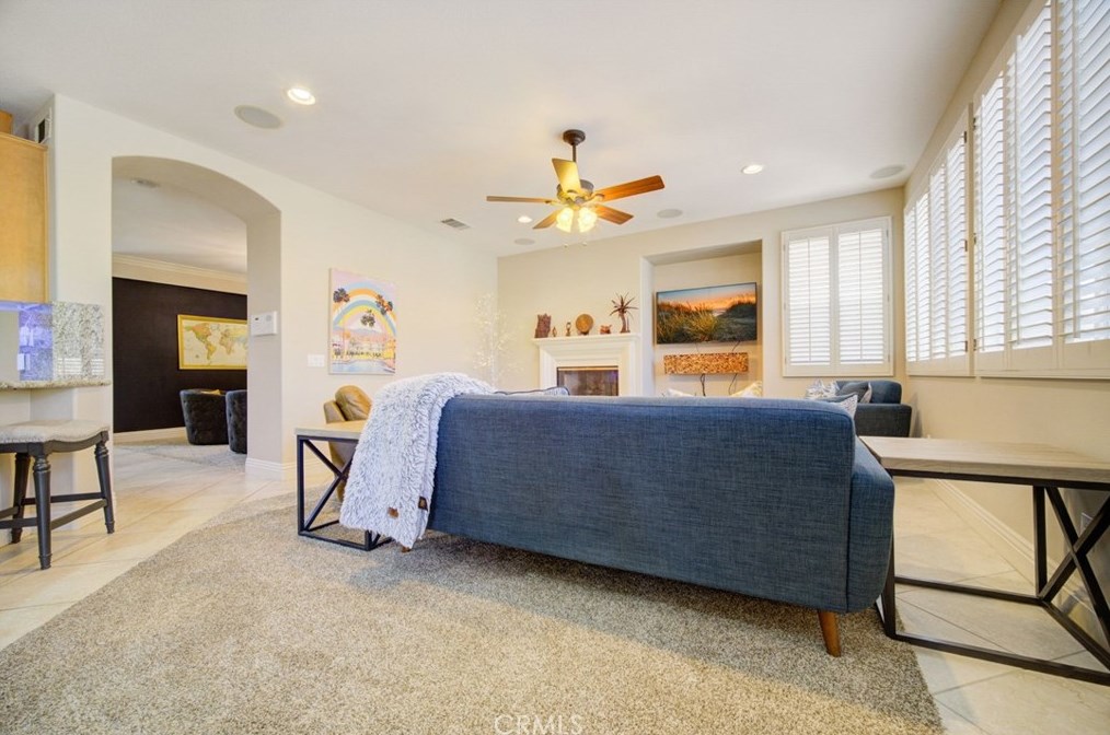 3831 Tournament Dr, Palmdale CA  93551-5642 exterior