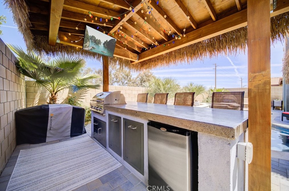 3831 Tournament Dr, Palmdale CA  93551-5642 exterior