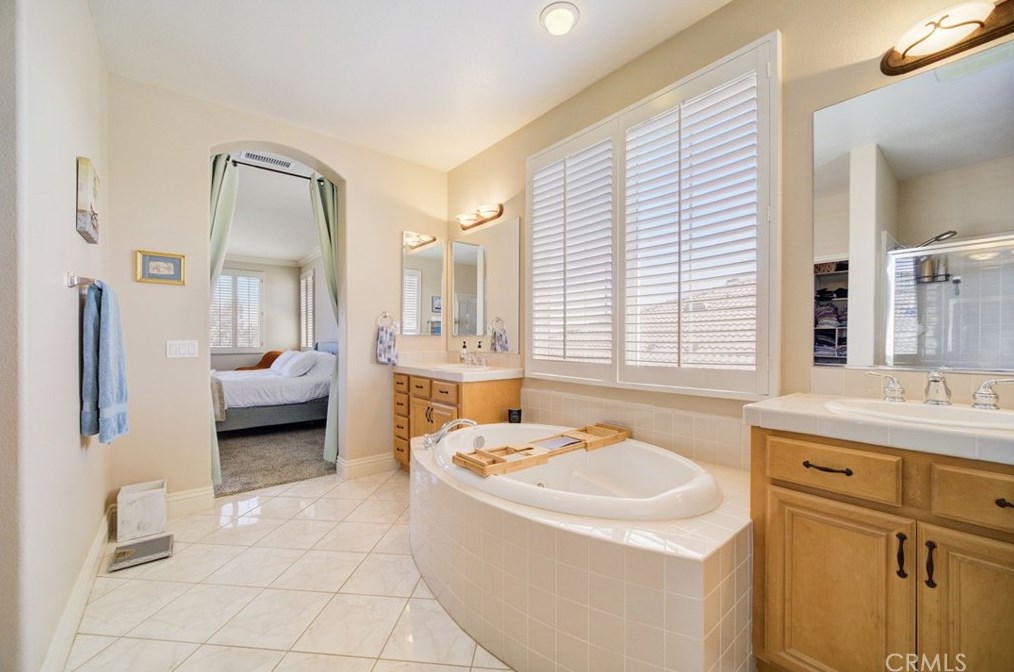 3831 Tournament Dr, Palmdale CA  93551-5642 exterior