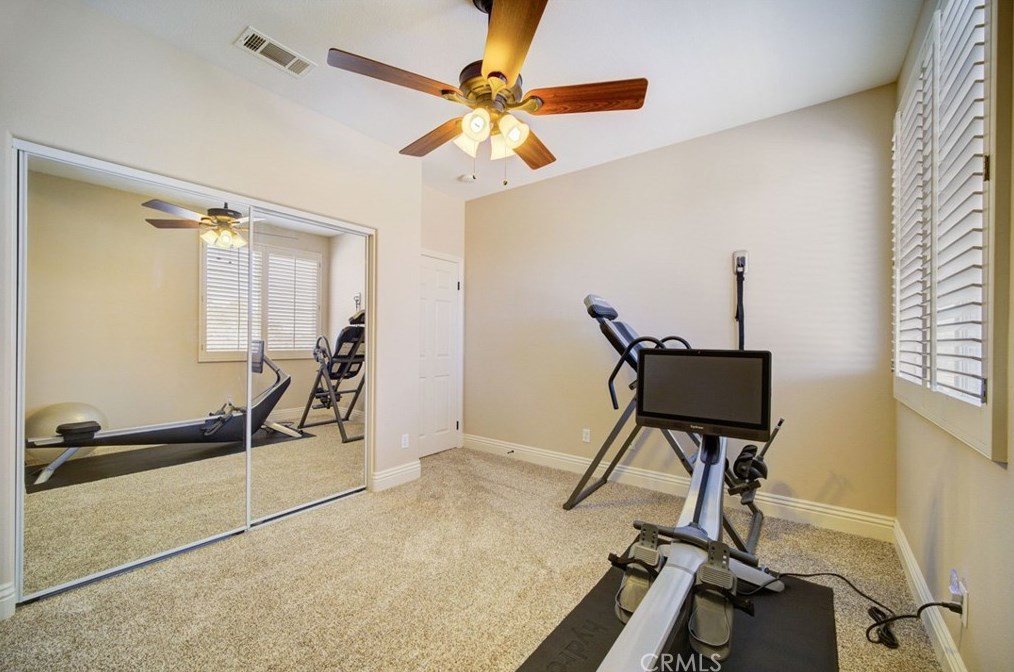 3831 Tournament Dr, Palmdale CA  93551-5642 exterior