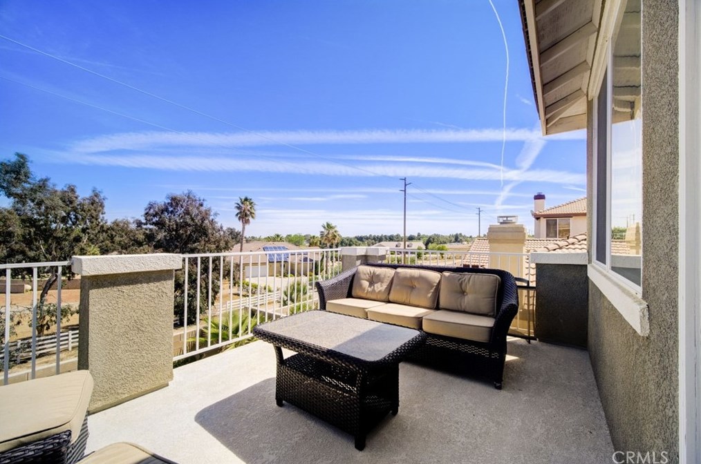 3831 Tournament Dr, Palmdale CA  93551-5642 exterior