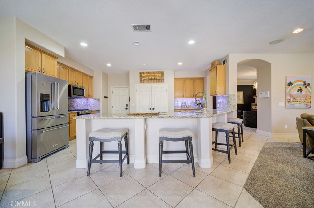 3831 Tournament Dr, Palmdale CA  93551-5642 exterior