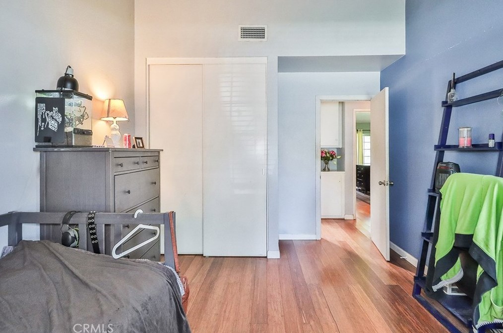 25252 Avenida Rotella, Santa Clarita CA  91355-3003 exterior