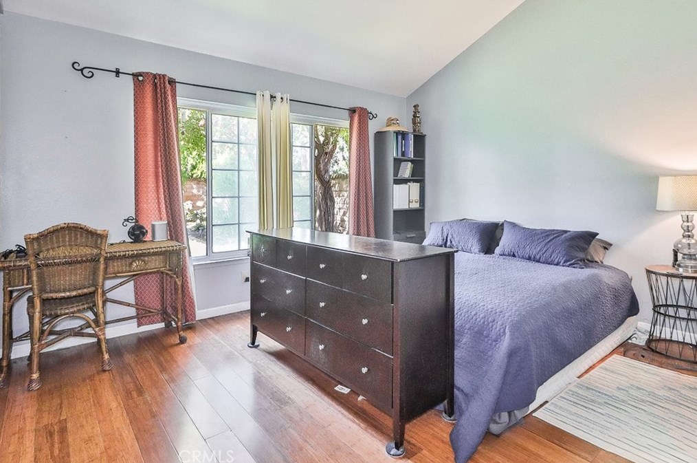 25252 Avenida Rotella, Santa Clarita CA  91355-3003 exterior