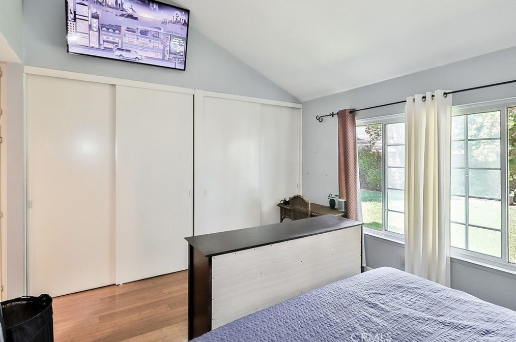 25252 Avenida Rotella, Santa Clarita CA  91355-3003 exterior