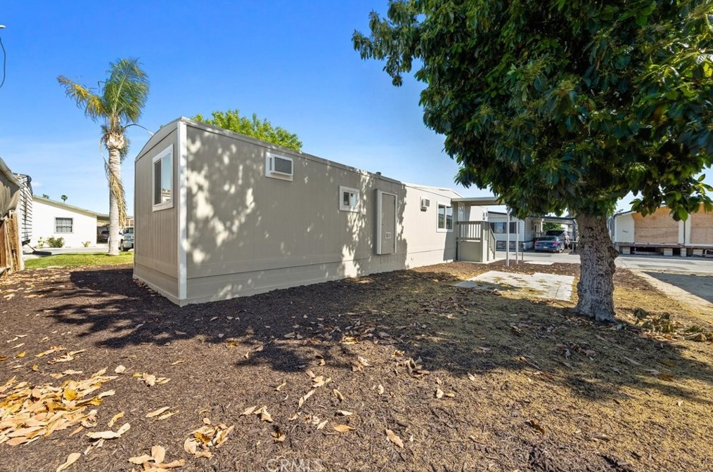 136 Fernwood Ln, Bakersfield CA  93308-4680 exterior