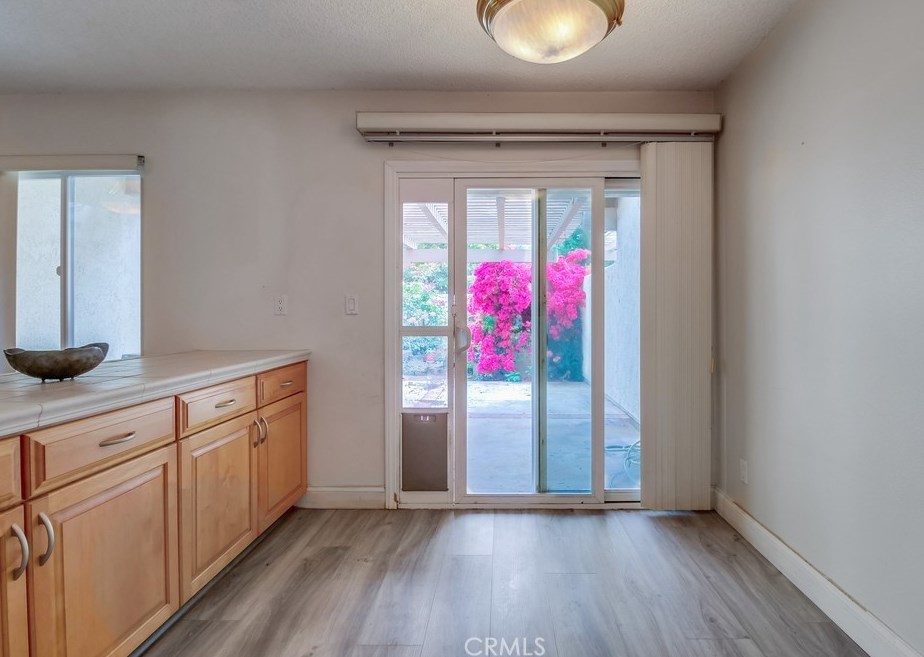 612 Indian Wl Ln, Thousand Oaks CA 91320-4112 exterior