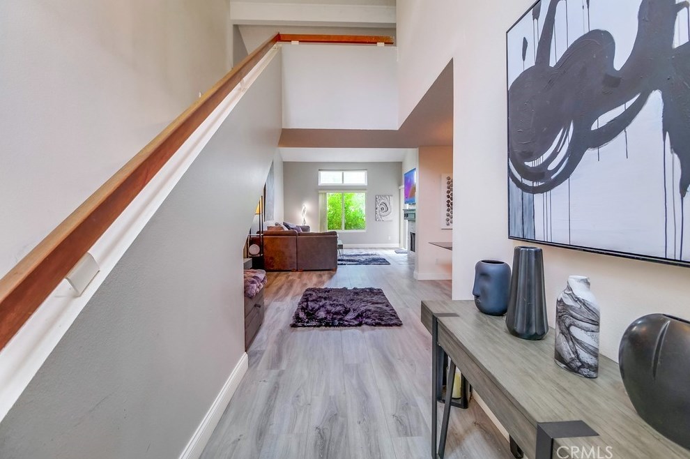 612 Indian Wl Ln, Thousand Oaks CA 91320-4112 exterior