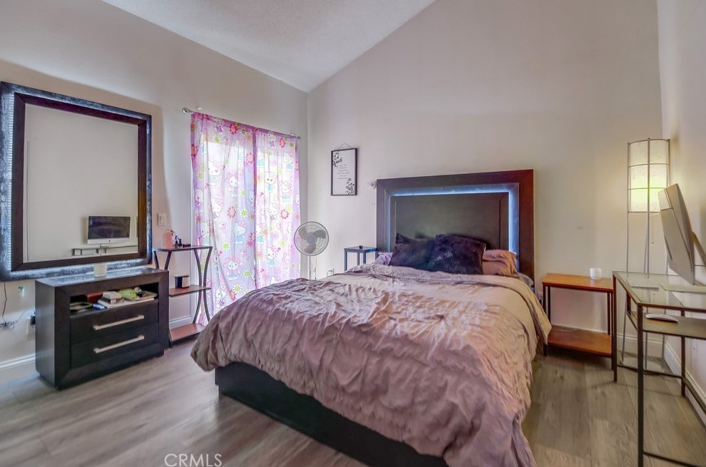 612 Indian Wl Ln, Thousand Oaks CA 91320-4112 exterior