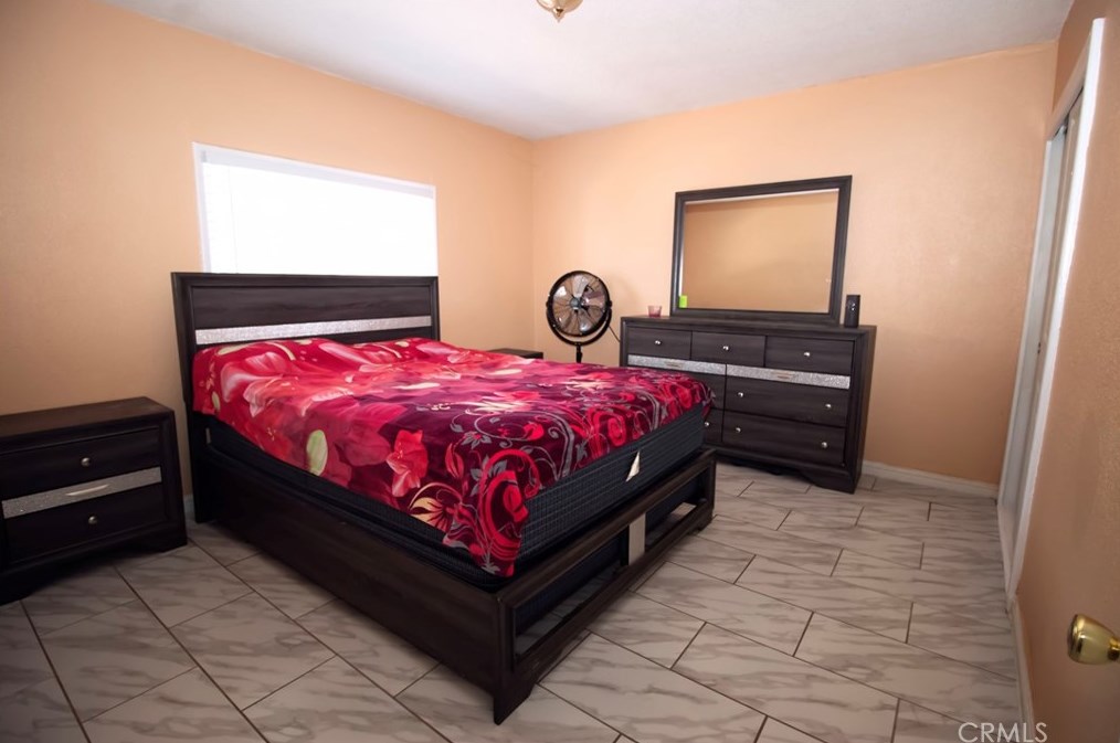 44861 5, Lancaster CA  93535-2640 exterior