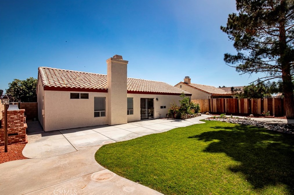 3011 Old Country Ave, Tropico Village CA 93560-7600 exterior