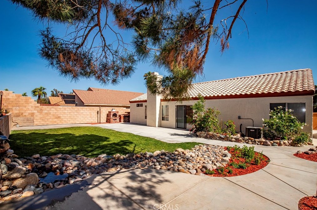 3011 Old Country Ave, Tropico Village CA 93560-7600 exterior