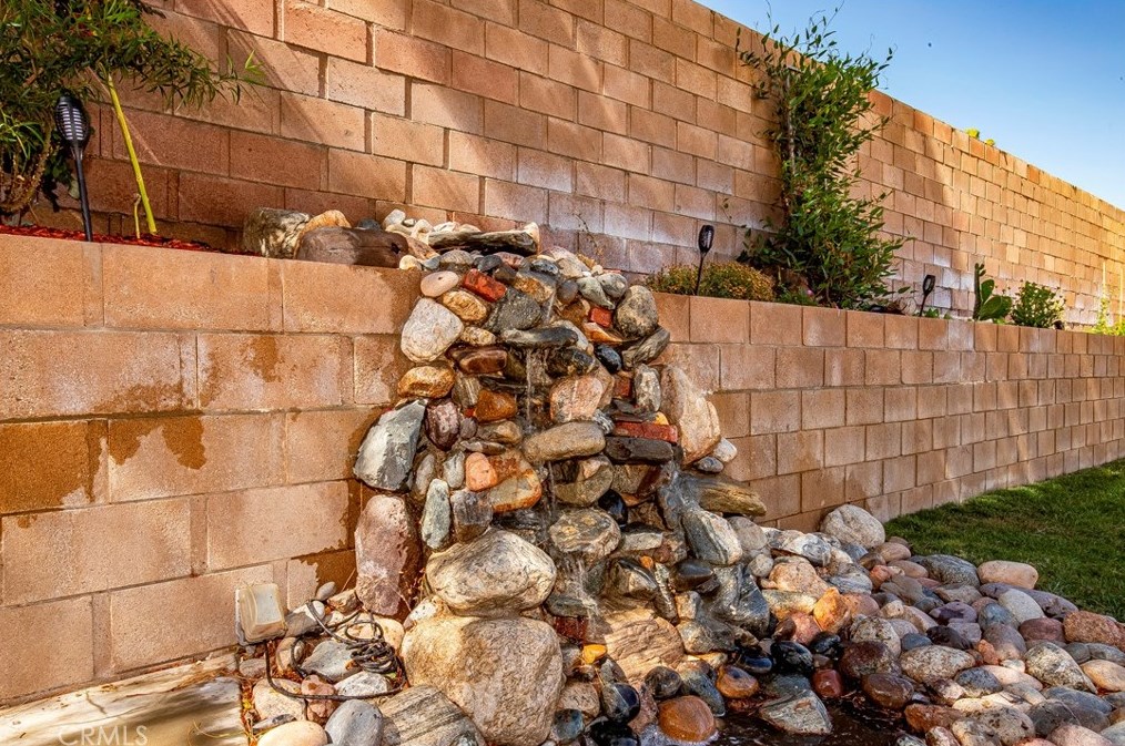 3011 Old Country Ave, Tropico Village CA 93560-7600 exterior