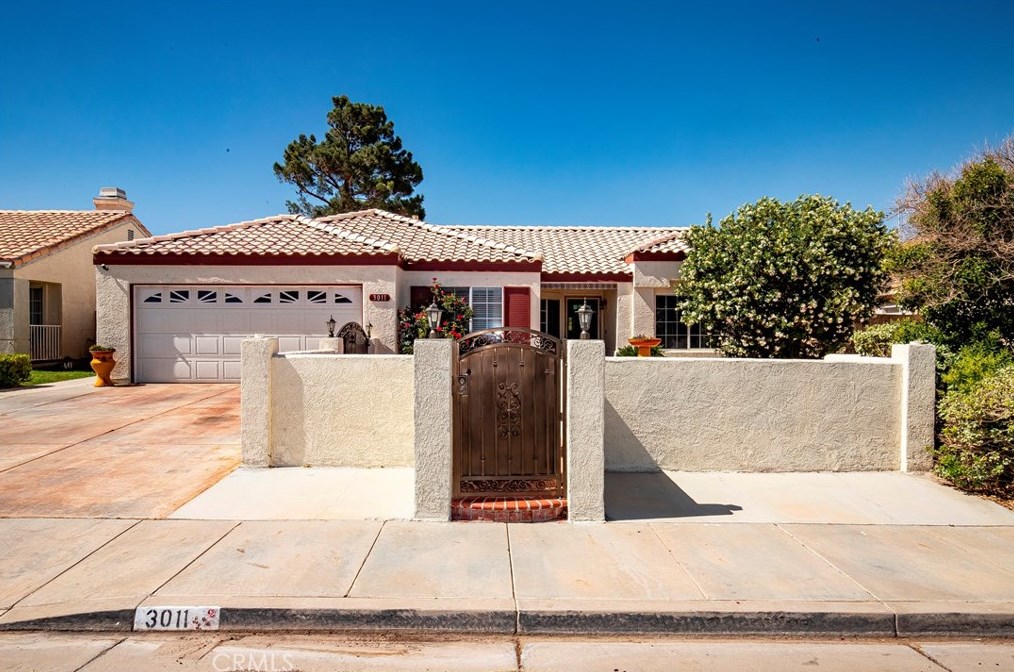 3011 Old Country Ave, Tropico Village CA 93560-7600 exterior