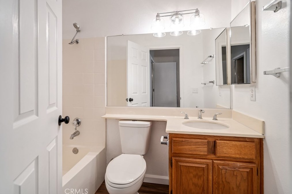 45226 Pickford Ave, Lancaster CA  93534-1376 exterior