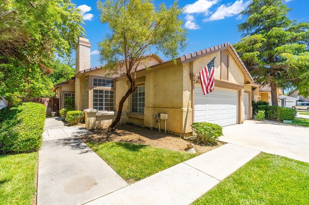 45226 Pickford Ave, Lancaster CA  93534-1382 exterior