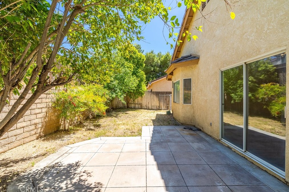 45226 Pickford Ave, Lancaster CA  93534-1376 exterior