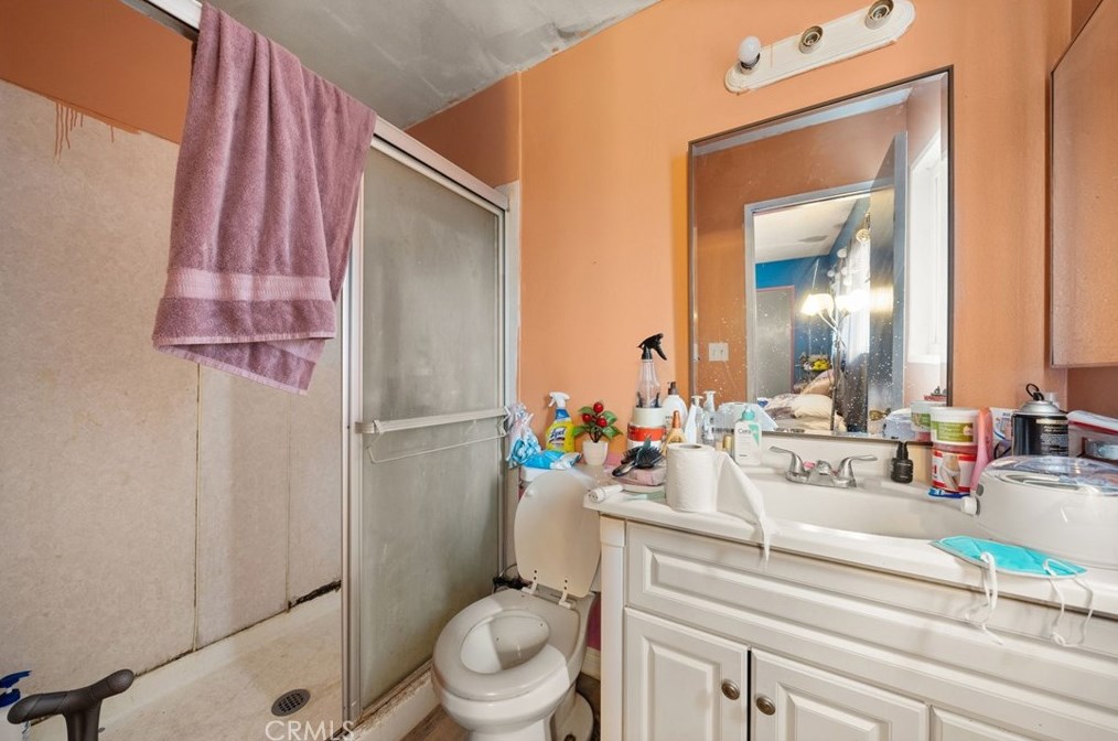 135 Ridgeway St, Anaheim CA  92804-1936 exterior