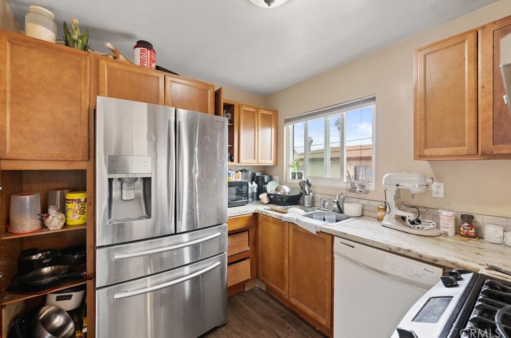 135 Ridgeway St, Anaheim CA  92804-1936 exterior