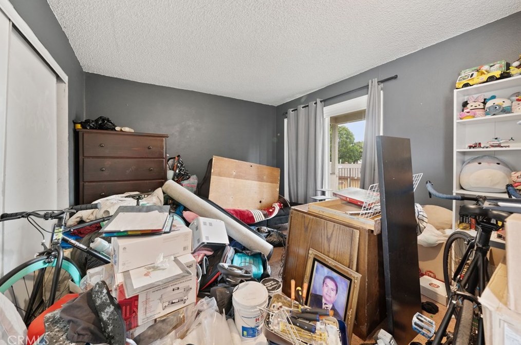 135 Ridgeway St, Anaheim CA  92804-1936 exterior